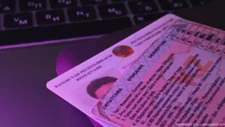 Водительские права за 1,2 миллиона тенге помогал получить житель Караганды