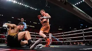 Канело защитил свои титулы в бою против Эдгара Берланги