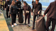 Горожане, посетившие праздничный концерт в Алматы, убрали мусор после мероприятия