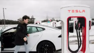 Электромобили обогнали бензиновые авто по числу на дорогах в Норвегии