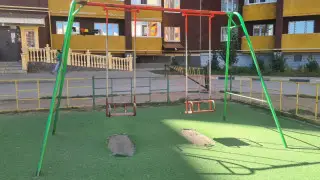 Ребенок получил смертельную травму на качелях в Актобе