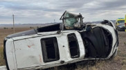 Авто перевернулось на трассе в области Жетысу: есть погибшие