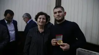 Хабиб Нурмагомедов рассказал о взаимоотношениях с матерью