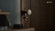 “Крутой каст“: звезда сериала “Друзья“ снялась в новом проекте Netflix