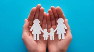 Президент поручил продвигать идею ответственного родительства