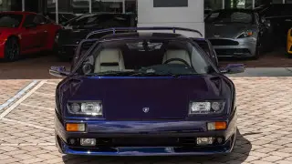 Джон Сина продает свою копию Lamborghini Diablo VT