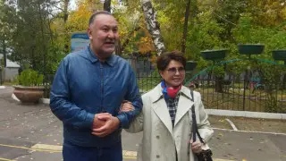 Роза Рымбаева и Нурлан Абдуллин вместе пришли на референдум