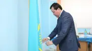 Аким Актюбинской области проголосовал на референдуме