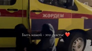 “Быть мамой - это счастье“: братья-близнецы из СКО растрогали сеть