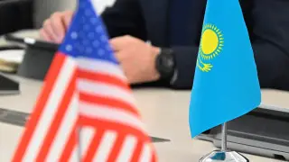 Аким Алматы Ерболат Досаев встретил делегацию бизнес-миссии США