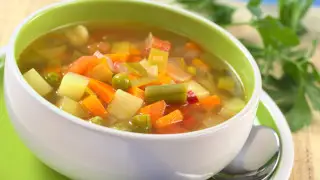 Не все супы одинаково полезны. Кому стоит их избегать?