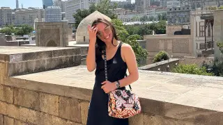 Экс-жена Бивола потребовала от боксера две квартиры за молчание