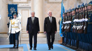 Токаев встретил в Акорде президента Армении