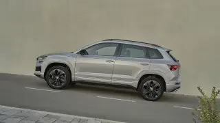 Škoda представила в Казахстане городской внедорожник Karoq