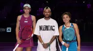 Елена Рыбакина проиграла в стартовом матче Итогового турнира WTA