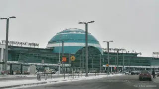 Ураганный ветер в Астане: сколько рейсов задерживается в аэропорту