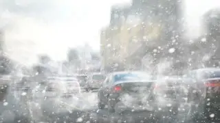 Метель, гололед, осадки: штормовое предупреждение объявили по всей стране