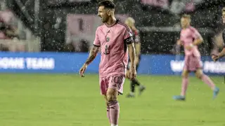 Самый титулованный футболист мира потерпел фиаско в США