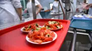 Когда введут новый стандарт питания в школах Казахстана