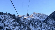 “Нереально страшно“: видео с “трясущейся кабинкой“ на Шымбулаке разлетелось в сети