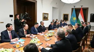 Токаев пригласил Виктора Орбана посетить Астану