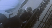 Гоп-стоп в Алматы: ночное ограбление попало на видео