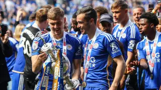 Игроки английского “Лестера“ “отпраздновали“ поражение от “Челси“