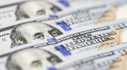 Курс доллара в Казахстане снизился почти на 2 тенге