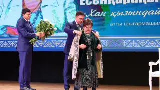 Как в Шымкенте отметили юбилей поэтессы Ханбиби Есенкаракызы