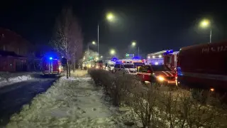 В Астане произошел крупный пожар в трехэтажном здании общежития