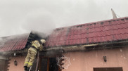 В Талгаре пожарные спасли частный дом от огня