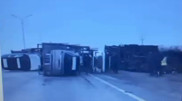 Автовоз с машинами перевернулся на трассе Шымкент - Самара
