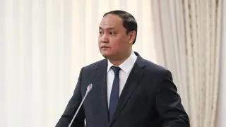 Акима Жамбылской области спросили о бизнесе родственников