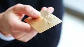 Акмолинский пенсионер потерял почти два миллиона тенге после телефонных разговоров с мошенниками