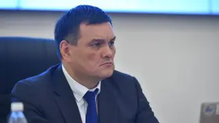 Главный налоговик Кыргызстана и его заместитель отстранены от работы