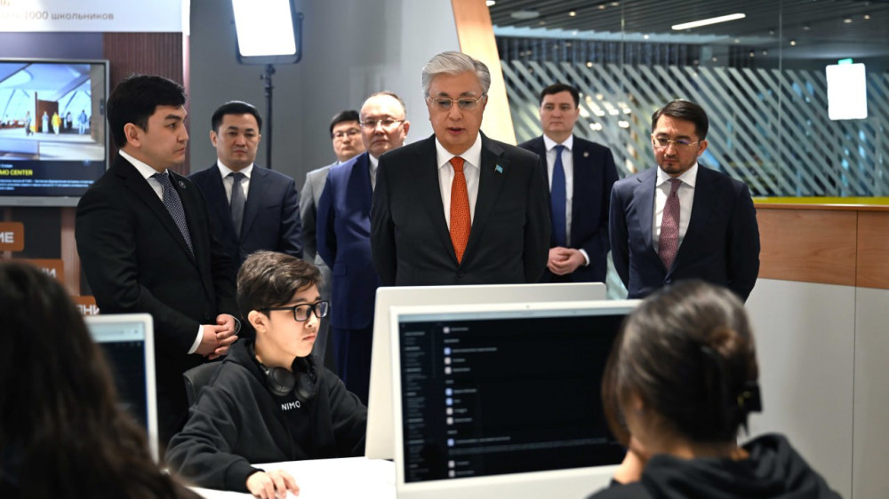 Токаев посетил Astana Hub