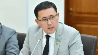 Почему мужики стареют? “Желающий размножаться“ депутат снова рассмешил Казнет