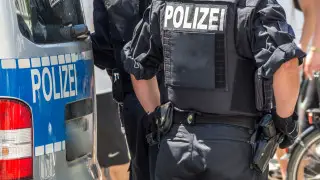 В Германии начался суд над планировавшими теракт подростками