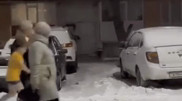 Видео с раздетым ребенком на морозе разлетелось по сети