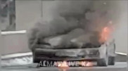 Lexus загорелся на парковке аэропорта Алматы