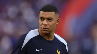 Тренер Франции проголосовал не за Мбаппе на премии от FIFA