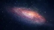 Астрономы обнаружили гигантскую спиральную галактику необычной конструкции