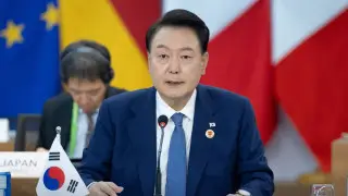 В Южной Корее запросили ордер на арест отстраненного президента