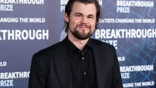 Скандал с чемпионом мира по шахматам: чем обернулся “джинсгейт“