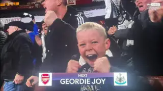 Юный футбольный фанат прогулял школу и попал на камеру во время матча