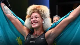Первая казахстанка в UFC отказалась возвращаться на родину