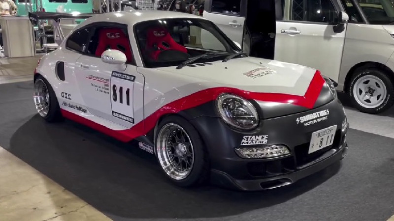 Кадры из видео