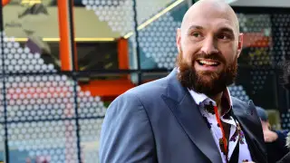 Легендарный экс-чемпион мира завершил карьеру в пятый раз: подробности