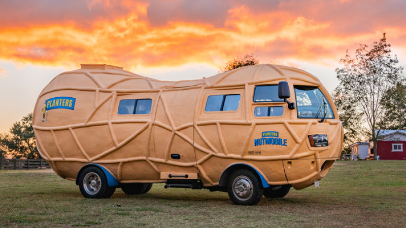 Фото: plantersnutmobile.com