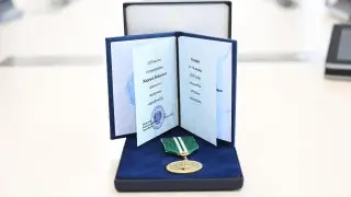 Водитель автобуса в Алматы получил награду от Президента